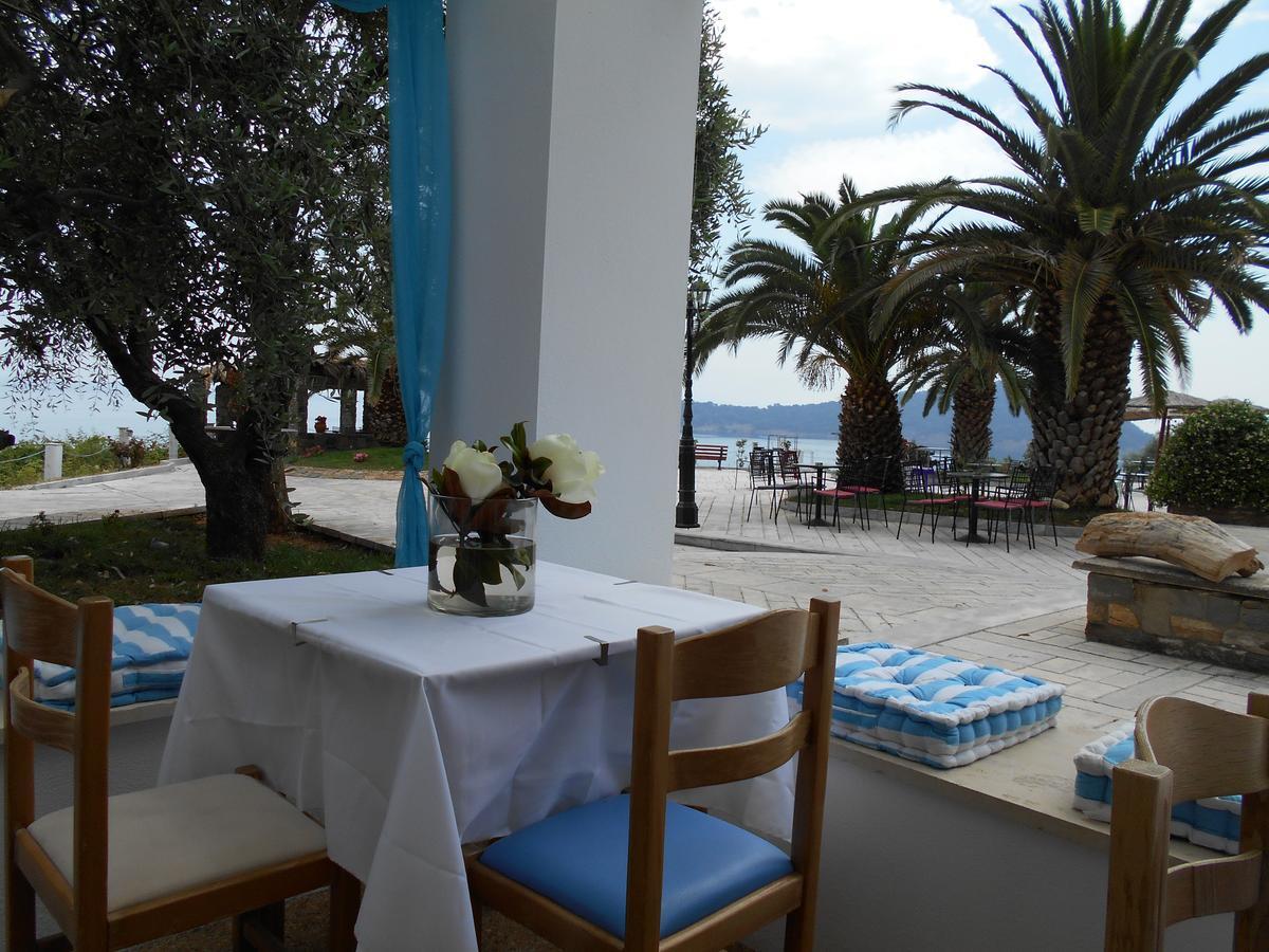 Kinira Beach Hotel Kültér fotó